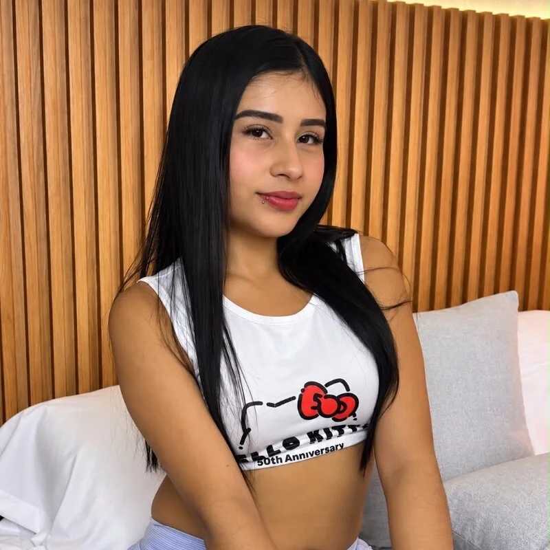 Isa_Giraldo18 — FansOnlyX creator profile