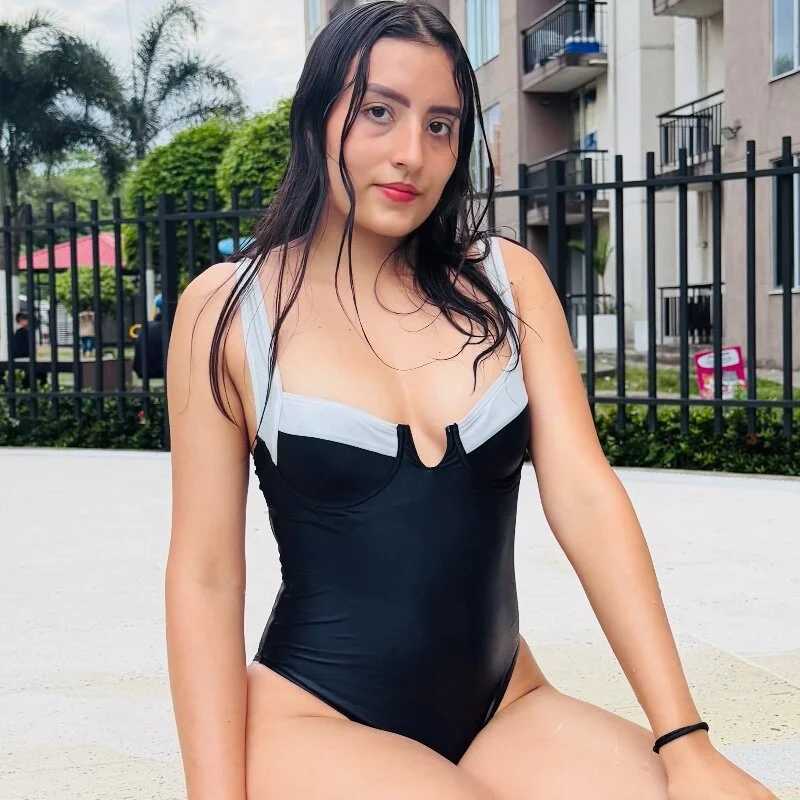 EmySofia — FansOnlyX creator profile