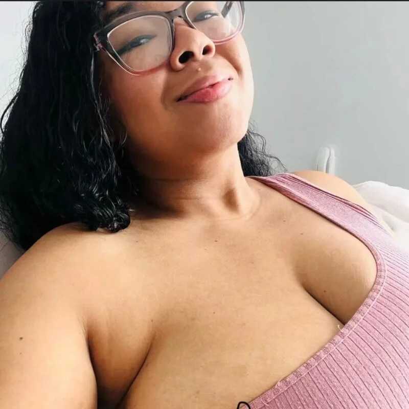 XMara — FansOnlyX creator profile