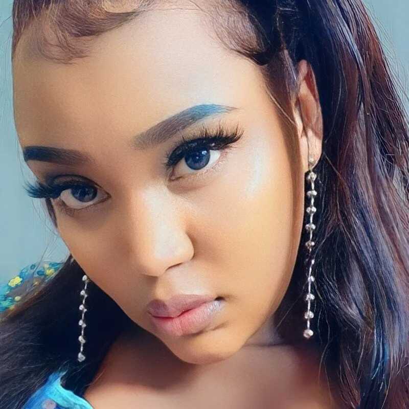 Thasha8 — FansOnlyX creator profile