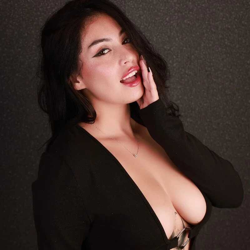 AlessiaCaruso — FansOnlyX creator profile