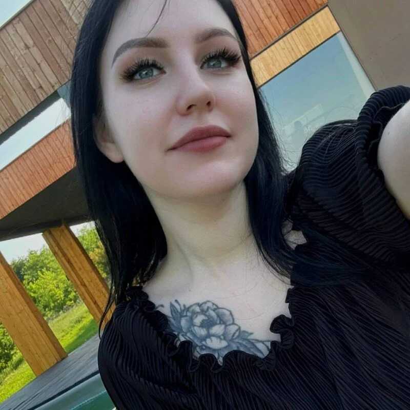 game_overxx — FansOnlyX creator profile