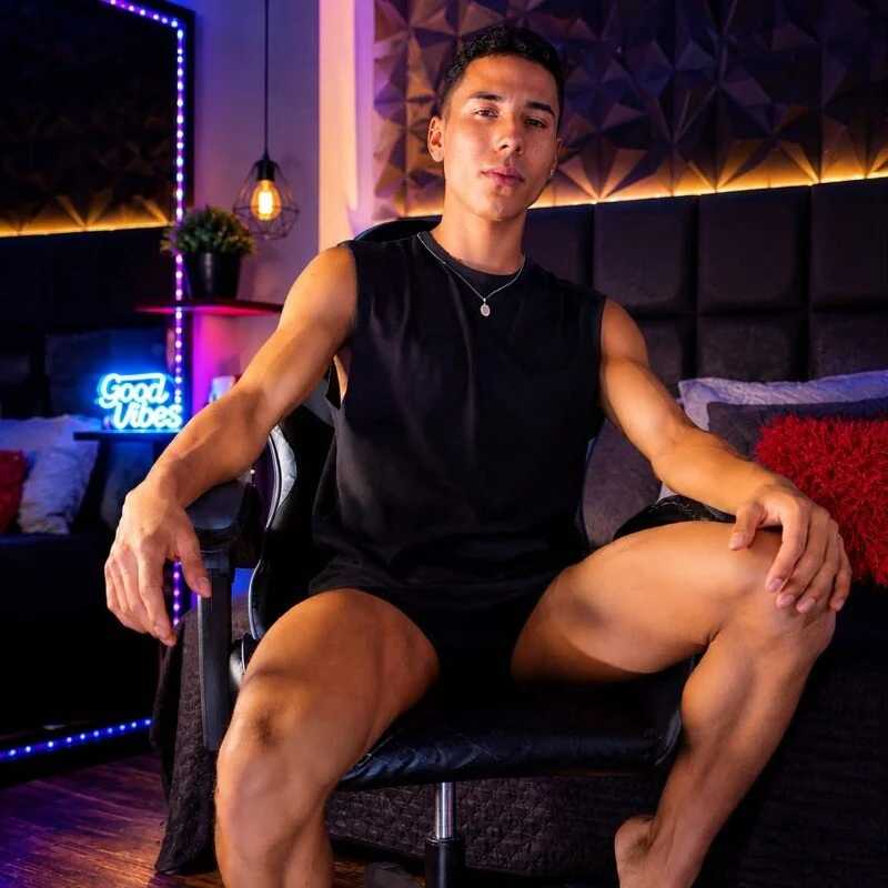 ThiagoSexy005 — FansOnlyX creator profile