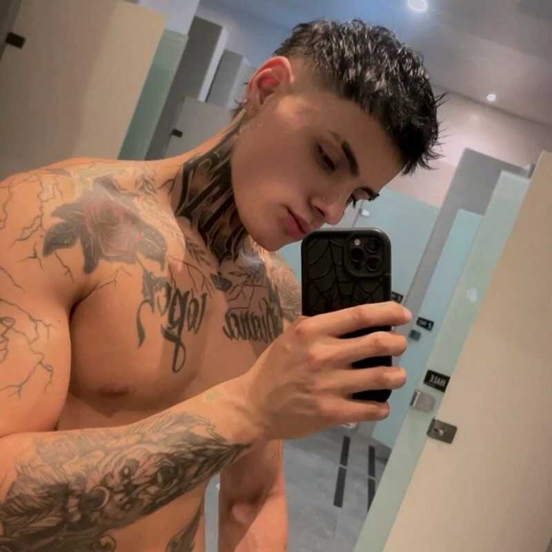 danilohot_19 — FansOnlyX creator profile