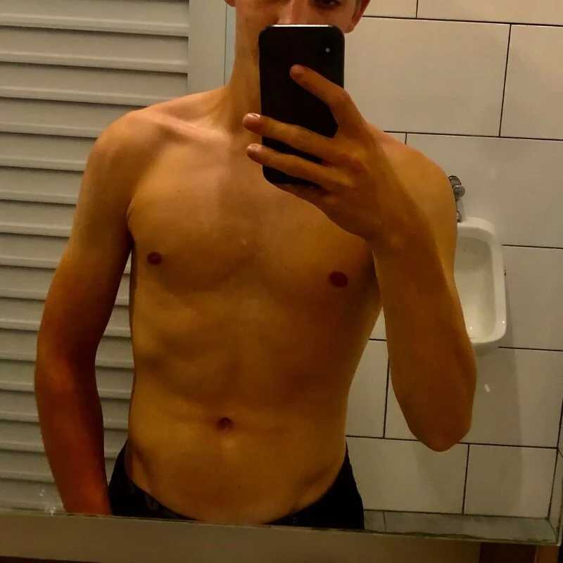 sexyman04 — FansOnlyX creator profile