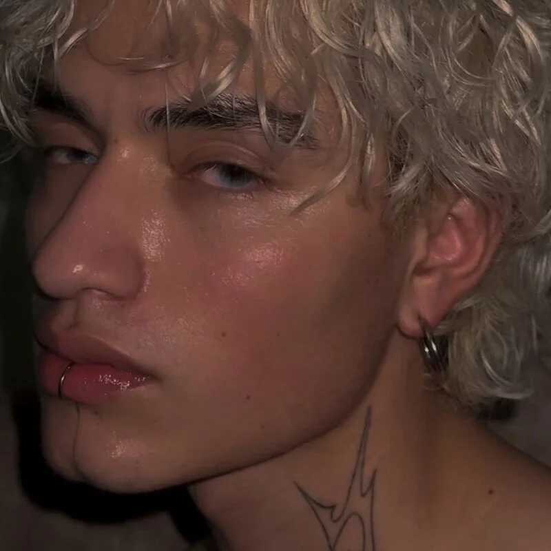 santikhalifa — FansOnlyX creator profile