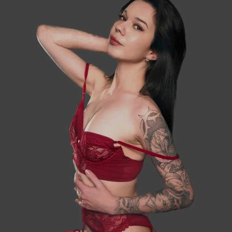 Vika_Gray — FansOnlyX creator profile