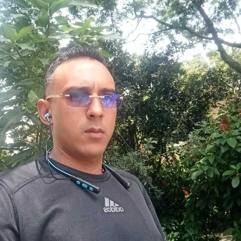 paisa233 — FansOnlyX creator profile