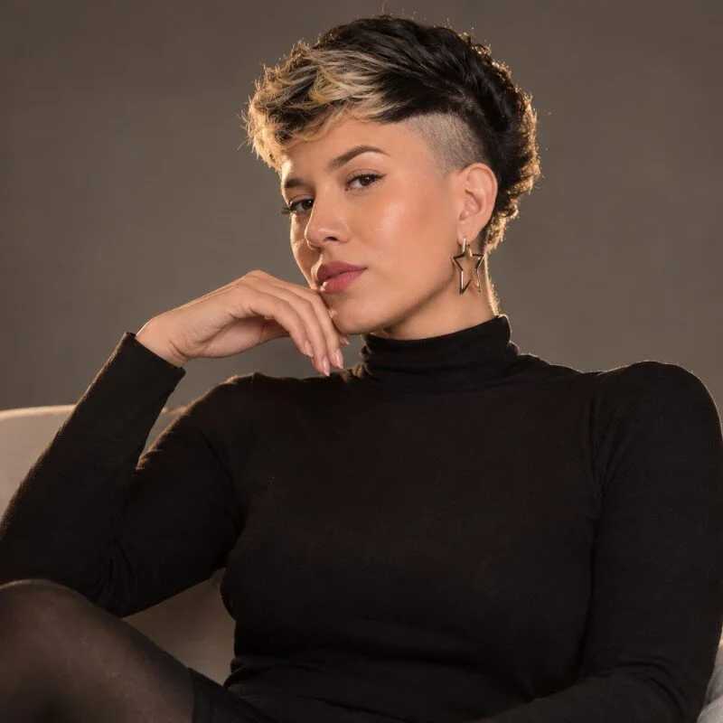 ZoeHenao — FansOnlyX creator profile