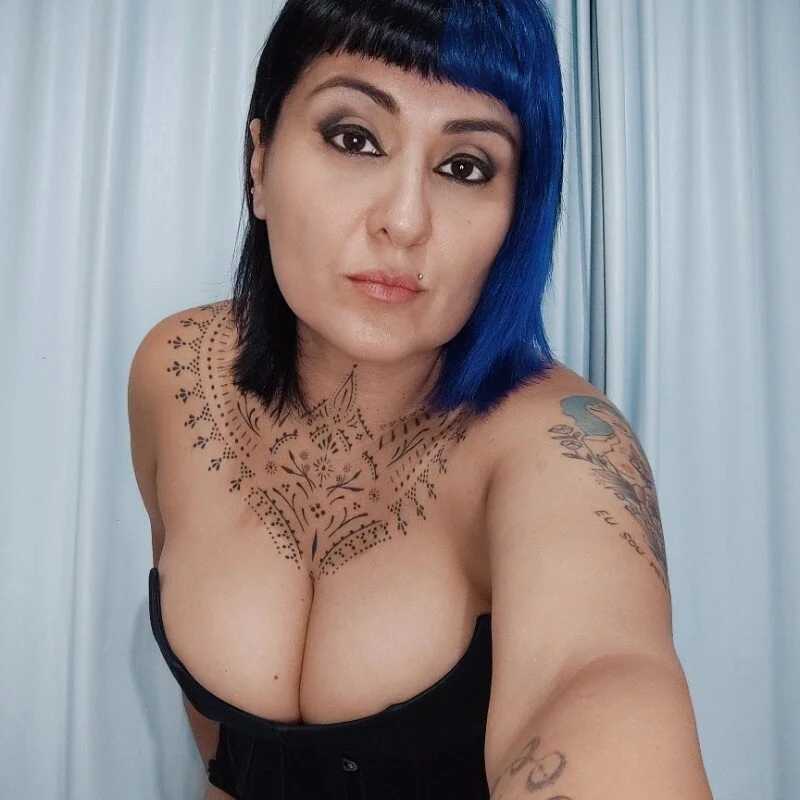 vaholiver — FansOnlyX creator profile