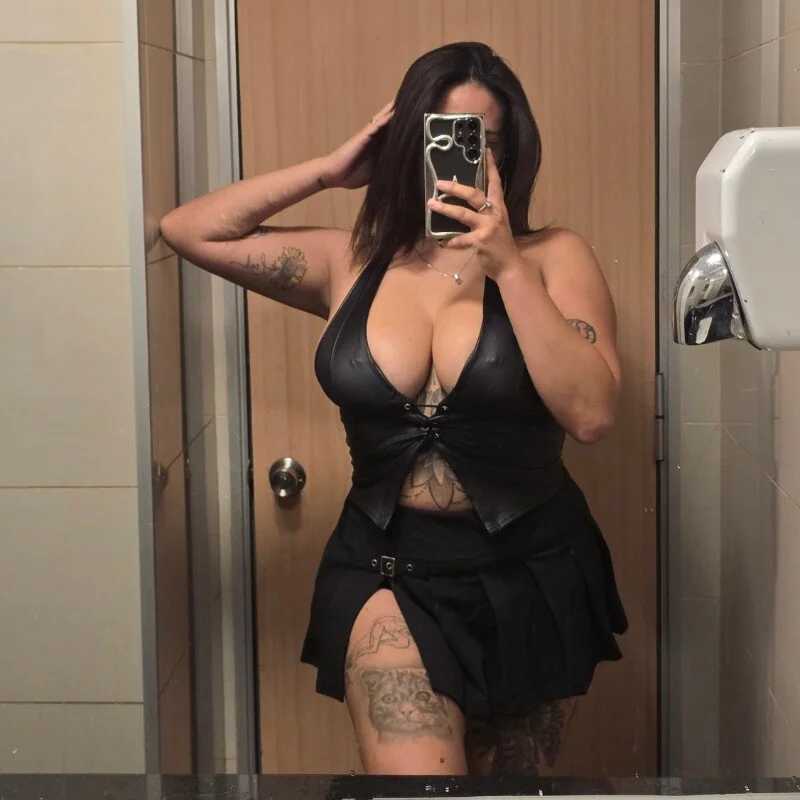 Karengenesisx — FansOnlyX creator profile