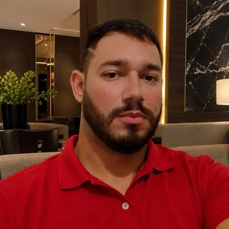 Aalefs — FansOnlyX creator profile