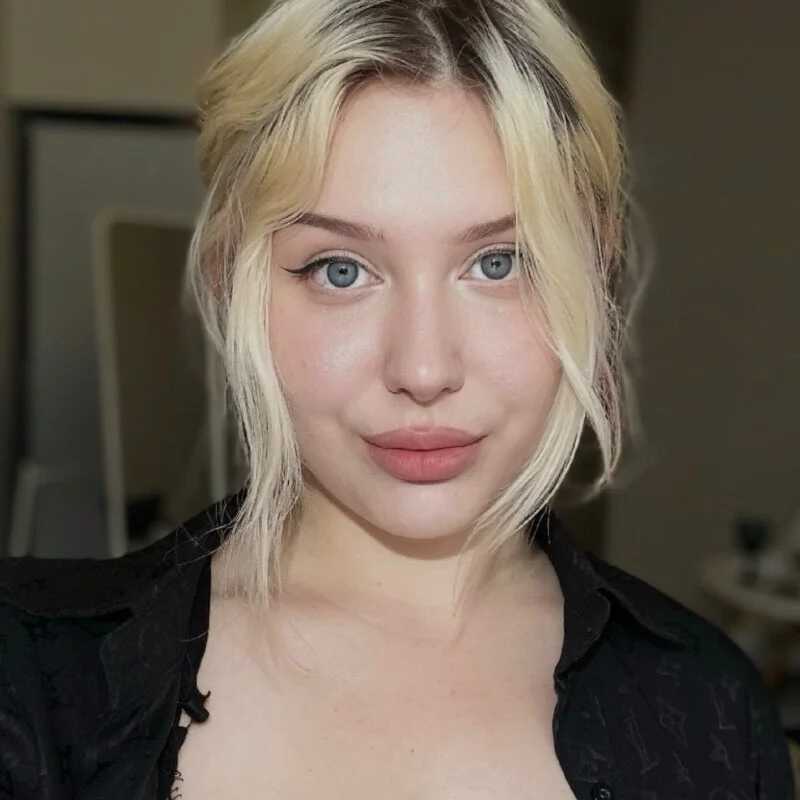 MiraMaybeX — FansOnlyX creator profile