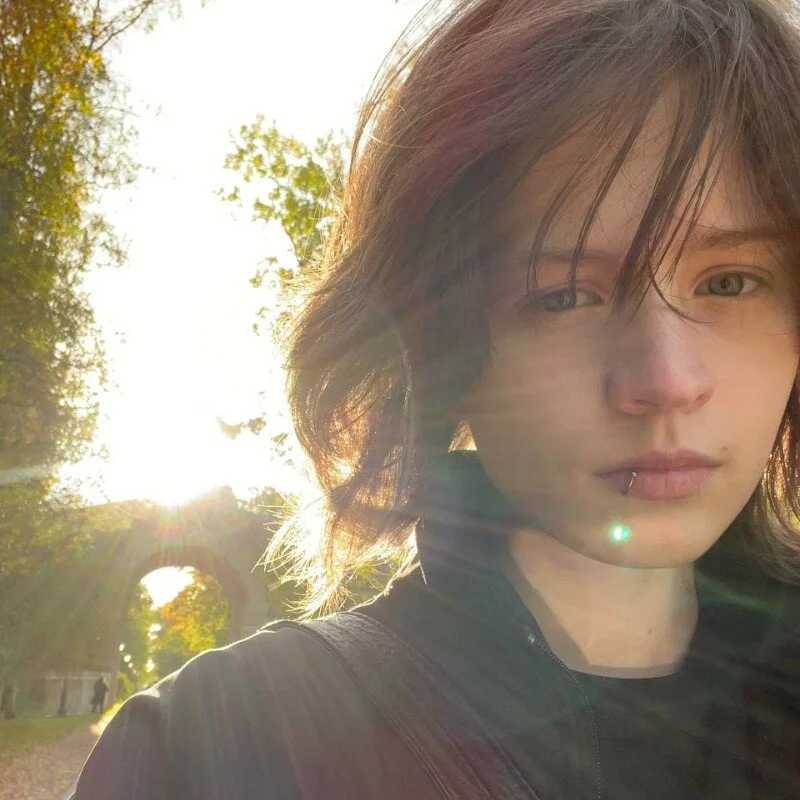 Alina_Mills — FansOnlyX creator profile