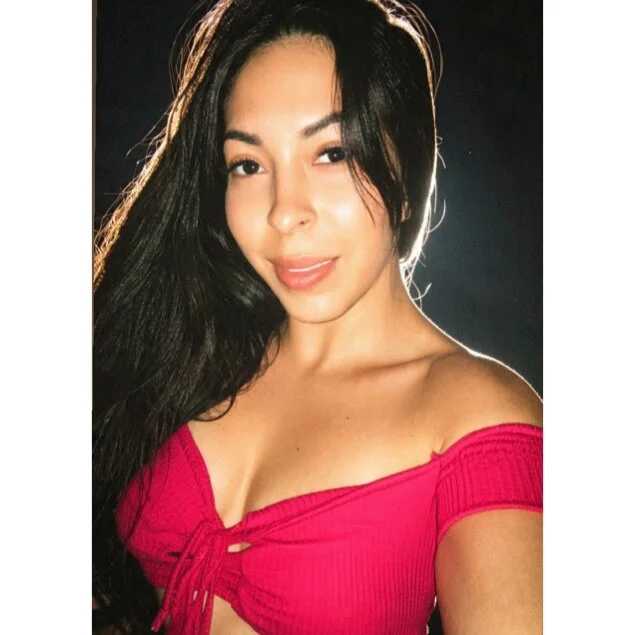vero__gomez — FansOnlyX creator profile