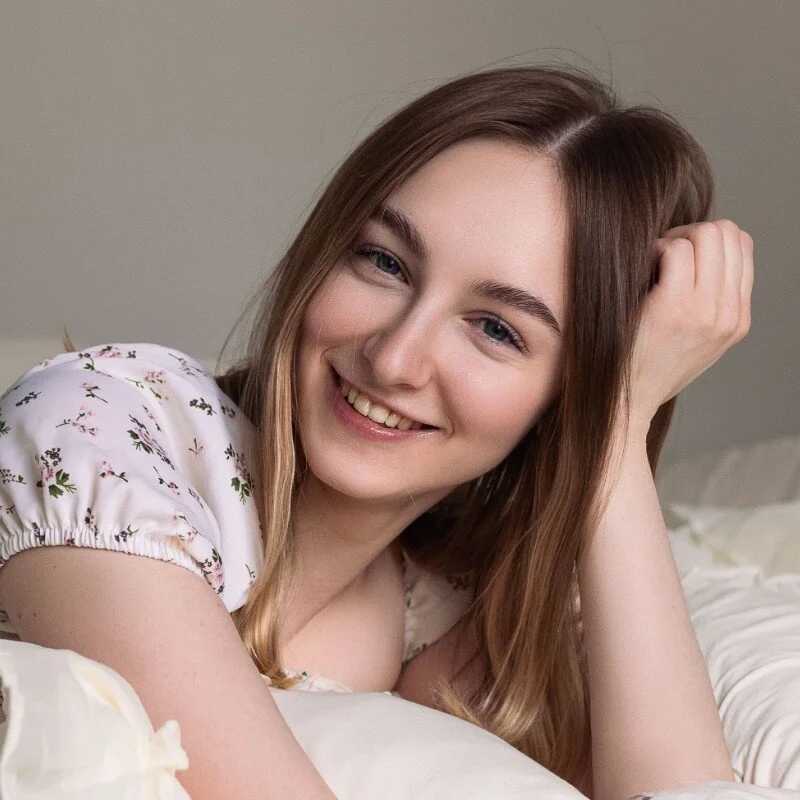 Shy_Polly — FansOnlyX creator profile