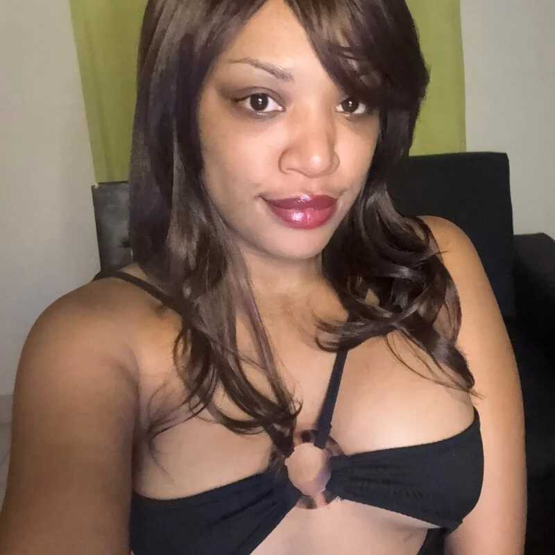 thekelliecapri — FansOnlyX creator profile