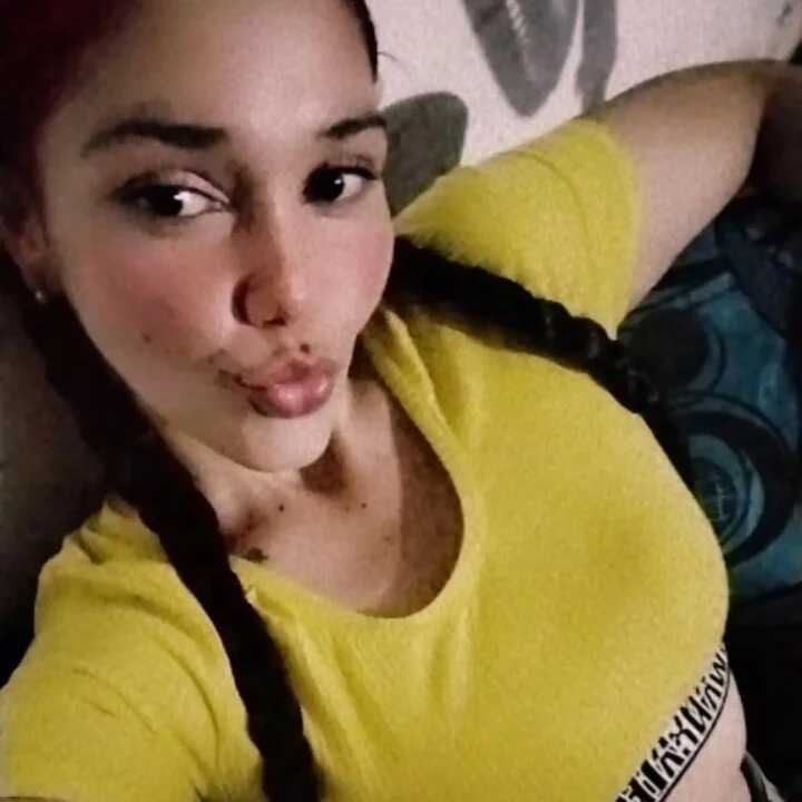 clau_jhomi — FansOnlyX creator profile