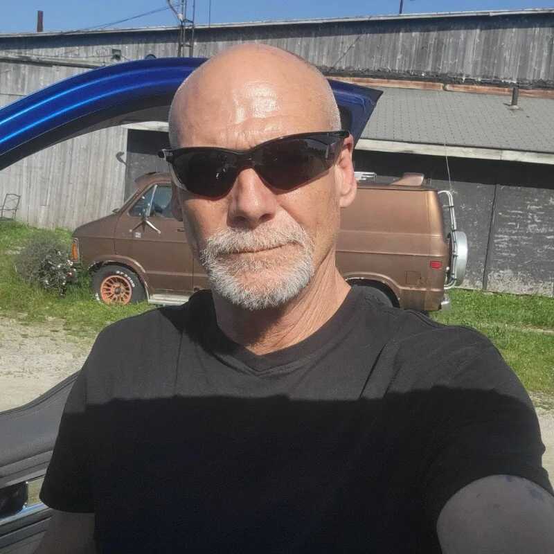Deepinallthe — FansOnlyX creator profile