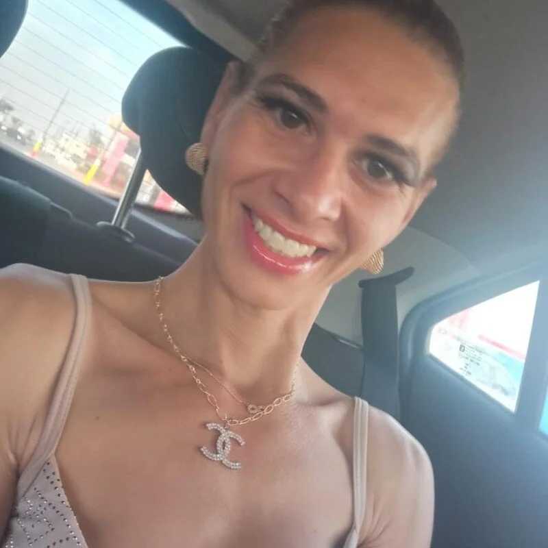 RenataAraujo — FansOnlyX creator profile