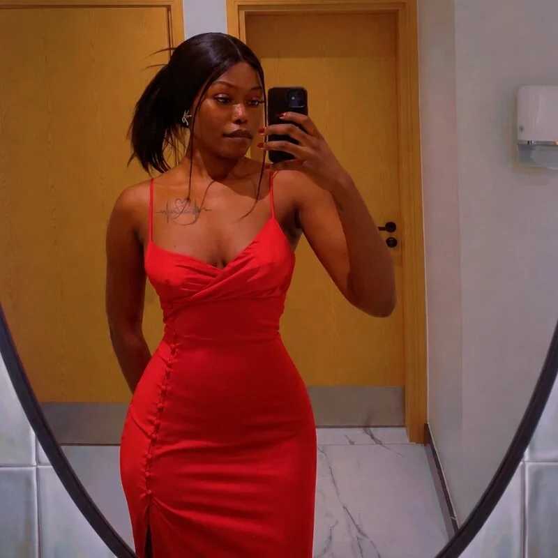 Wet_ebonydoll — FansOnlyX creator profile