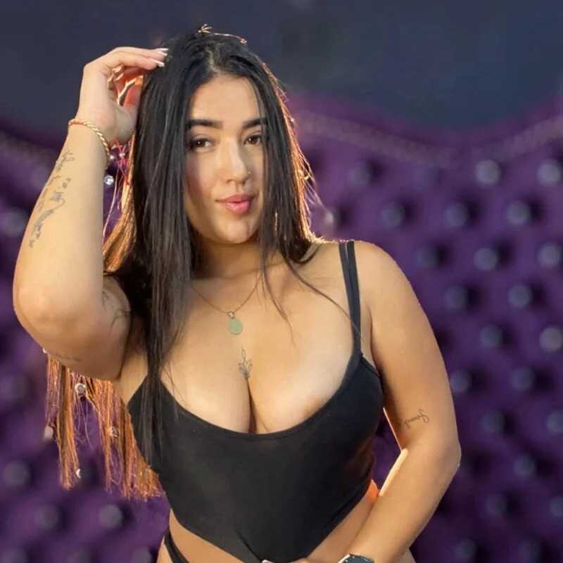 Emmie_lee_ — FansOnlyX creator profile