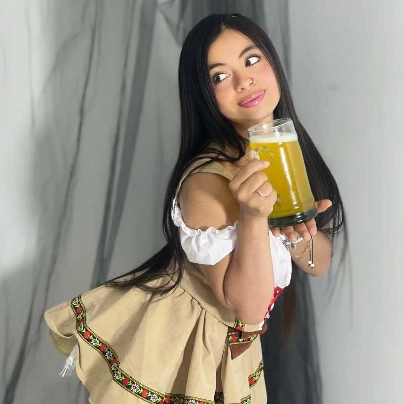 CharlotePetite_ — FansOnlyX creator profile