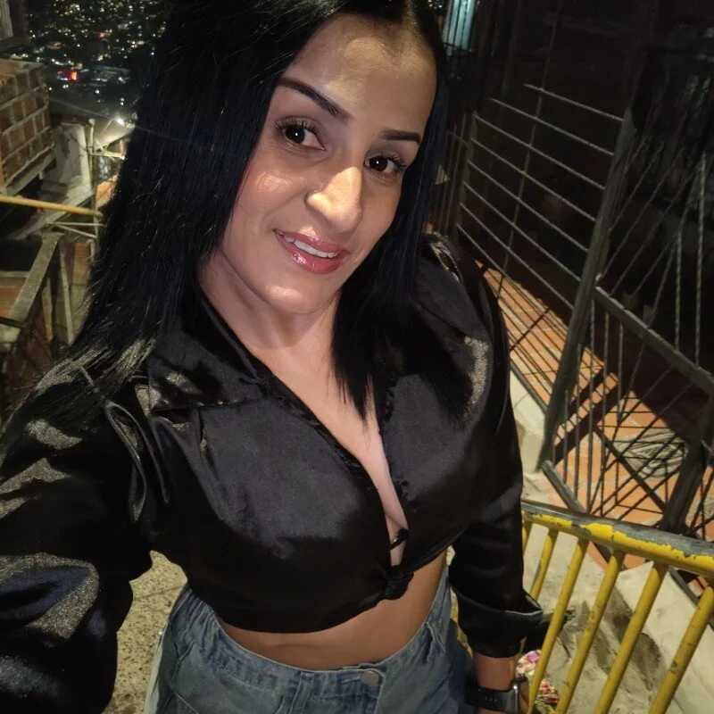 stephanie-888 — FansOnlyX creator profile