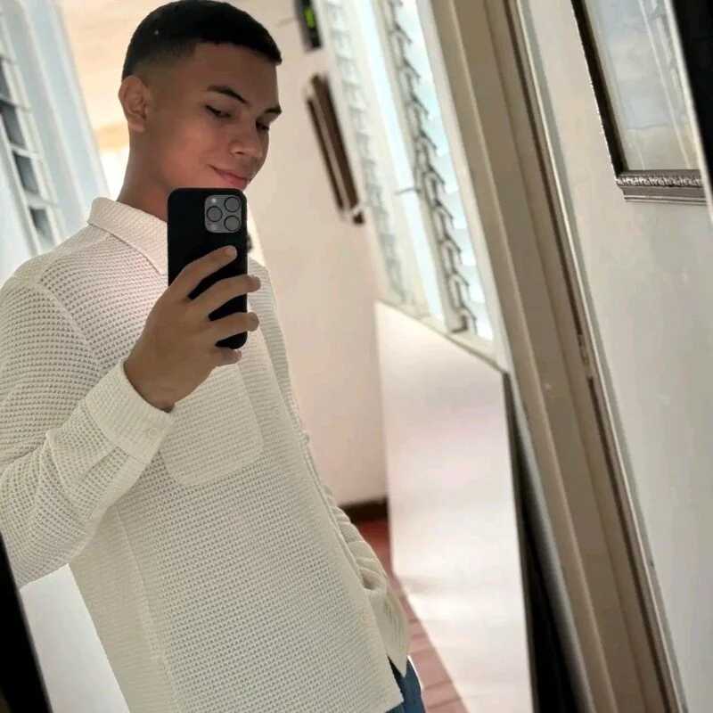 Axel_Calloway — FansOnlyX creator profile