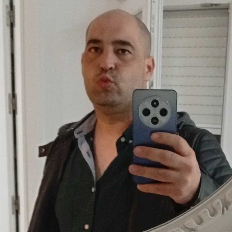 poyamam — FansOnlyX creator profile