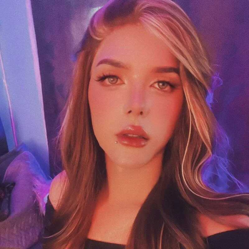 billiesimons2 — FansOnlyX creator profile
