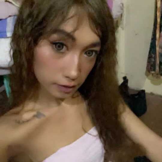 Emerald_cute — FansOnlyX creator profile