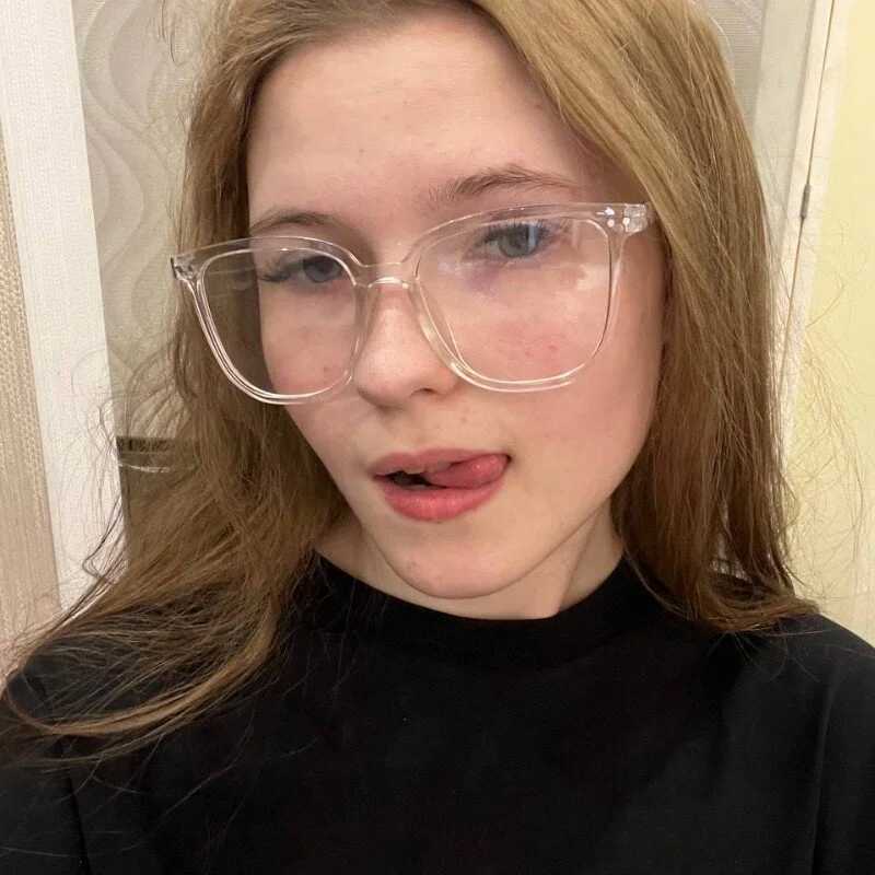 LynHillaire — FansOnlyX creator profile