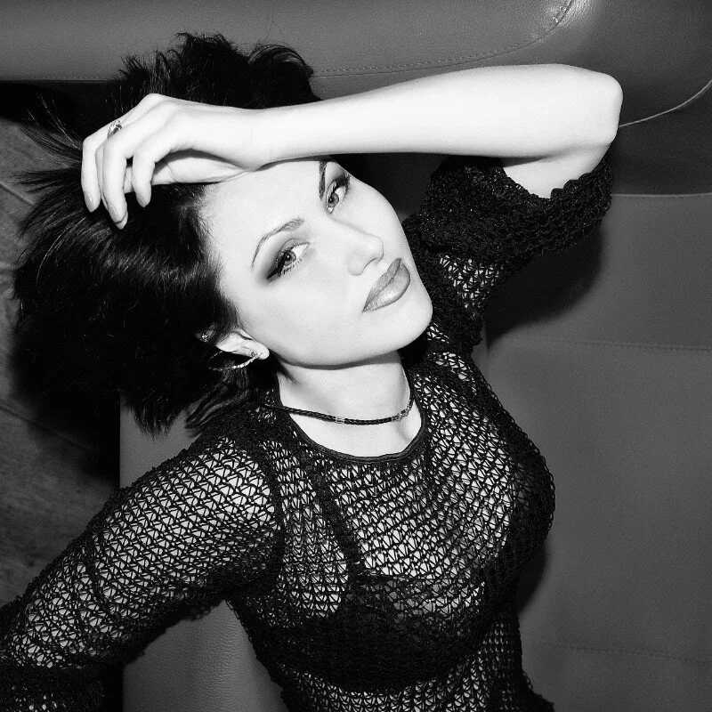 Alyona_AlexX — FansOnlyX creator profile