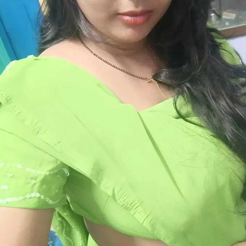 Lovely-Shivani — FansOnlyX creator profile