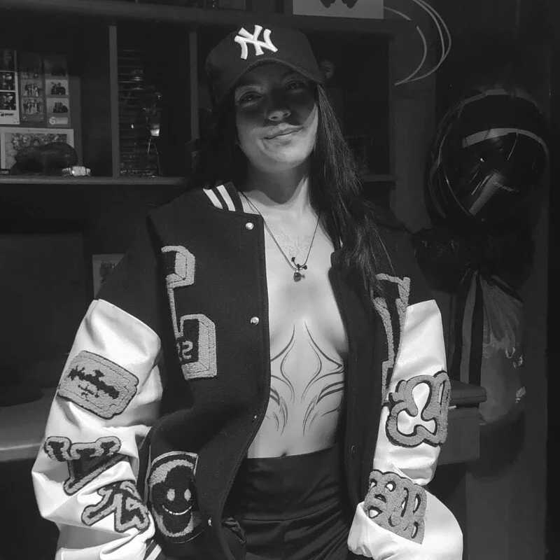 camila_valmount — FansOnlyX creator profile