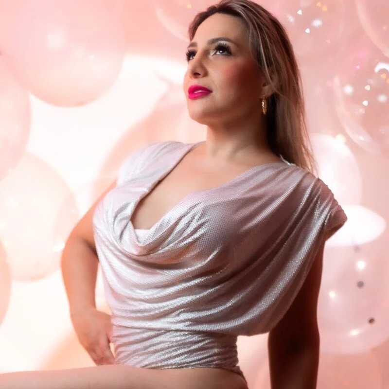 angel_vibes_ — FansOnlyX creator profile