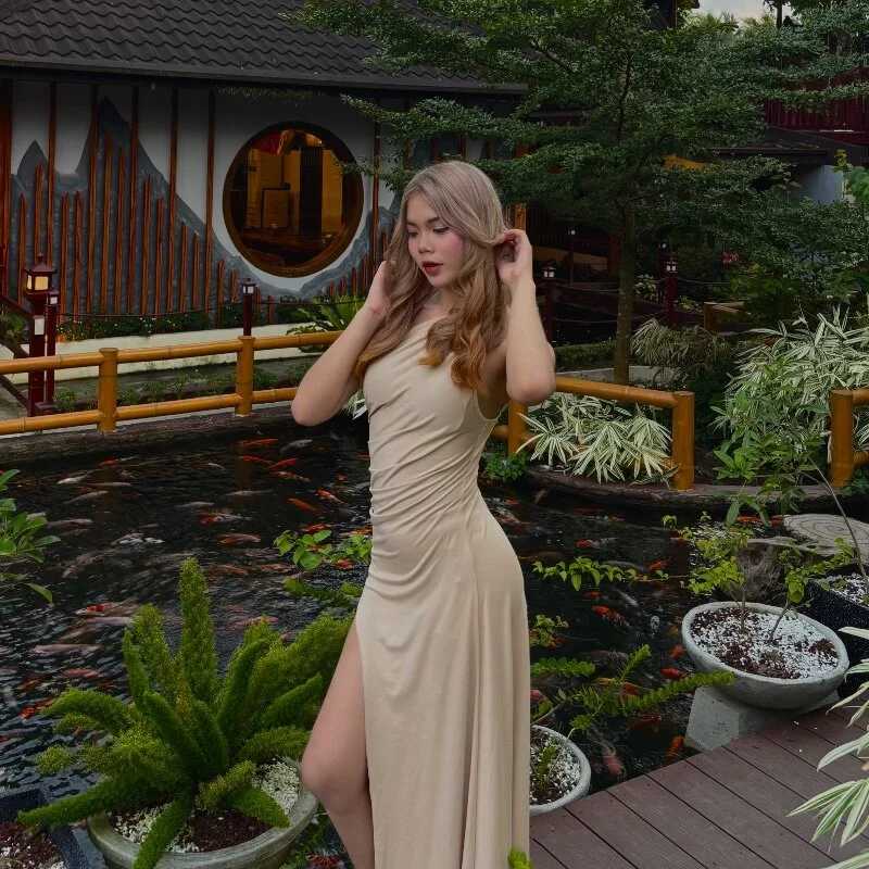 Emma_ehlia — FansOnlyX creator profile