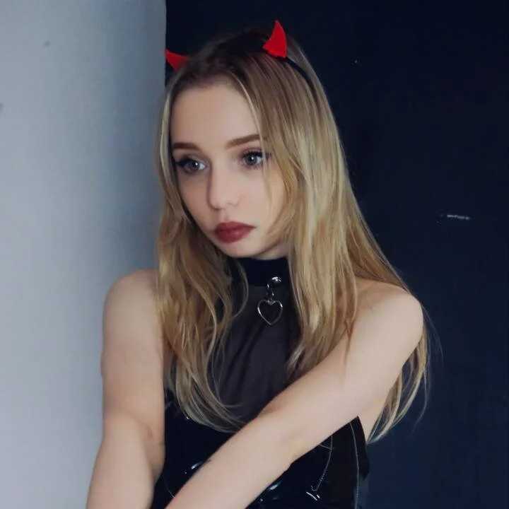 Little_Clare — FansOnlyX creator profile