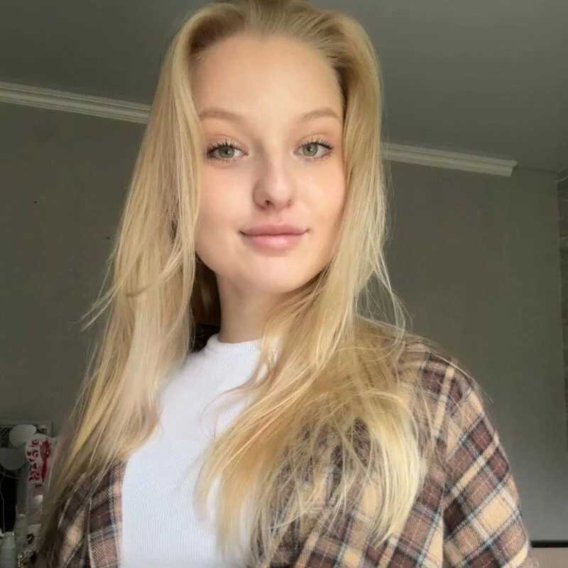 CatrinaRingquist — FansOnlyX creator profile