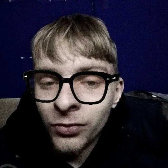 Loshka19 — FansOnlyX creator profile