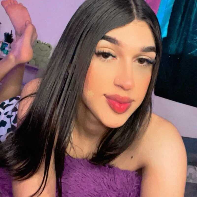 Kisses_Of_Daniela — FansOnlyX creator profile