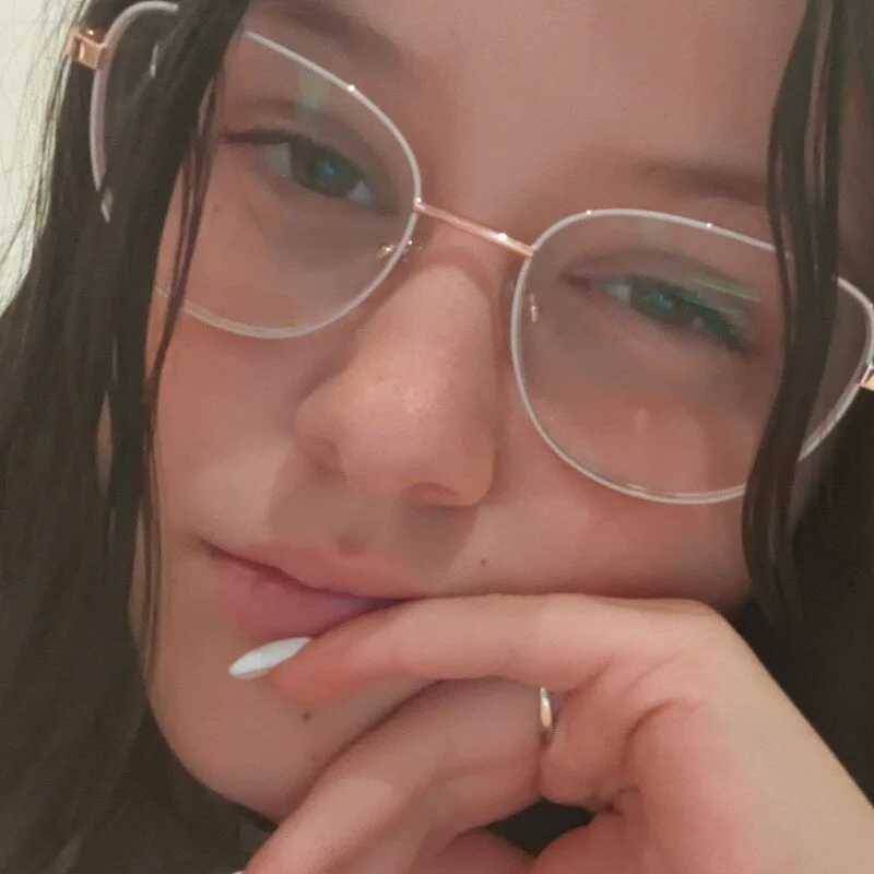 sari237 — FansOnlyX creator profile