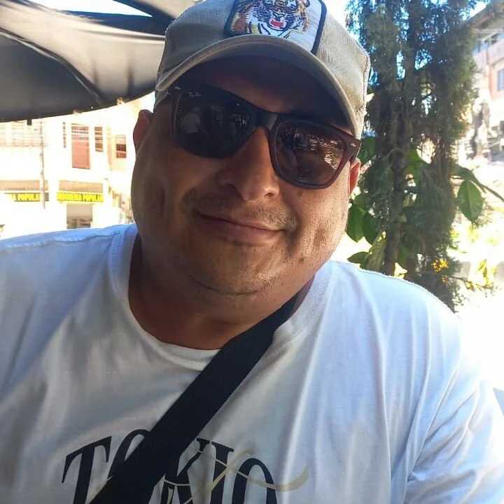 Pipuloc — FansOnlyX creator profile