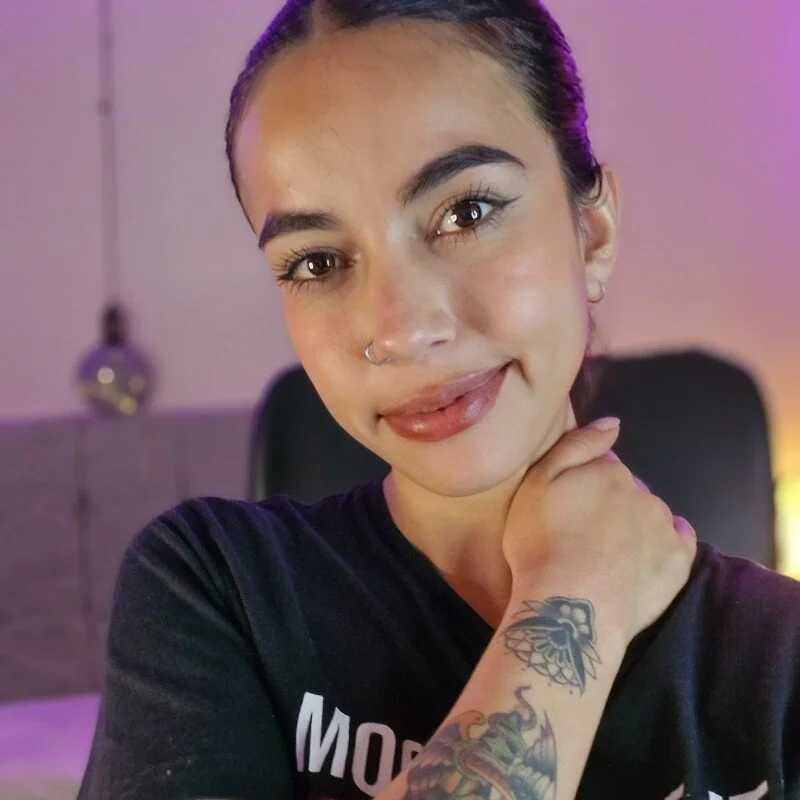 samy_lewis — FansOnlyX creator profile