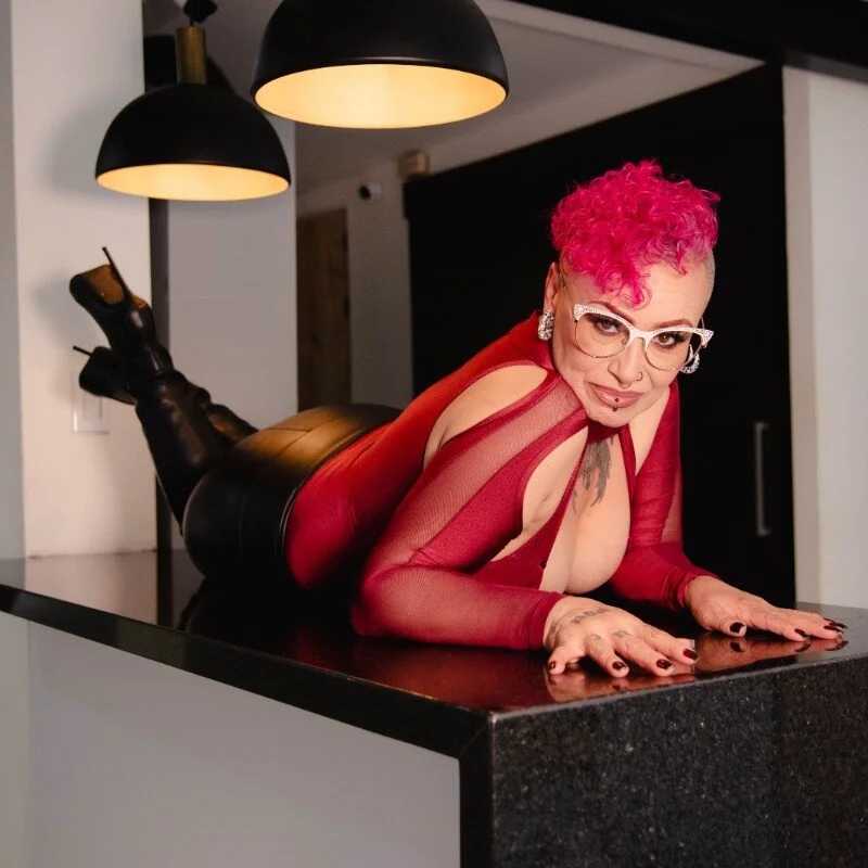 mistress_sandy — FansOnlyX creator profile