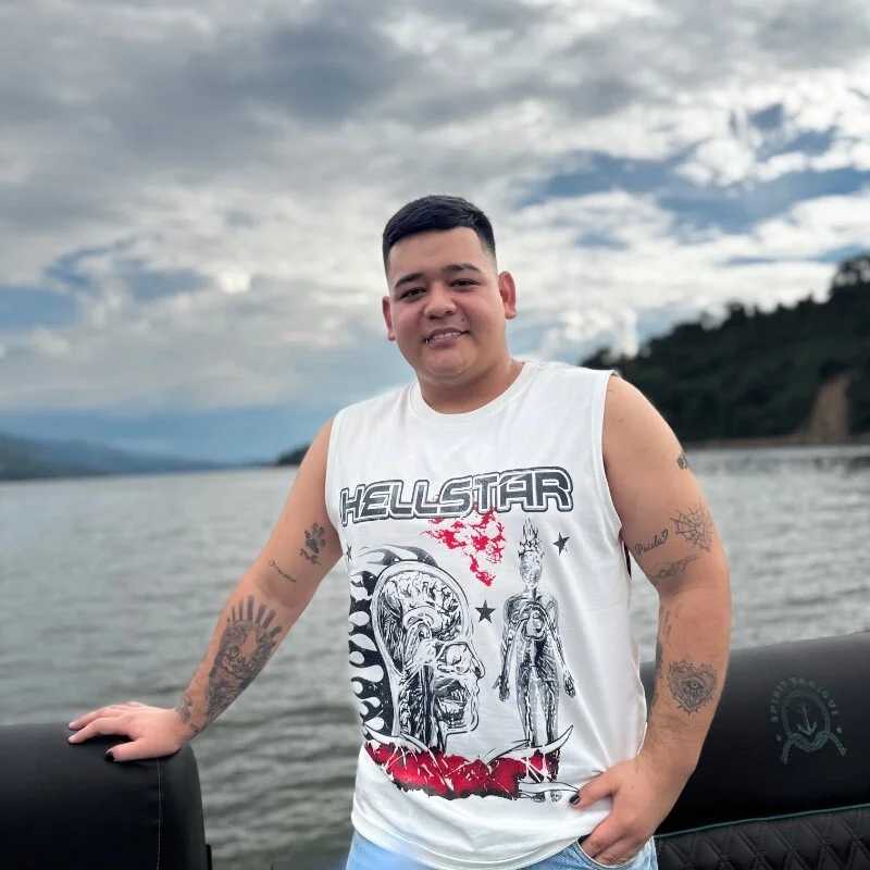 winy_hot — FansOnlyX creator profile