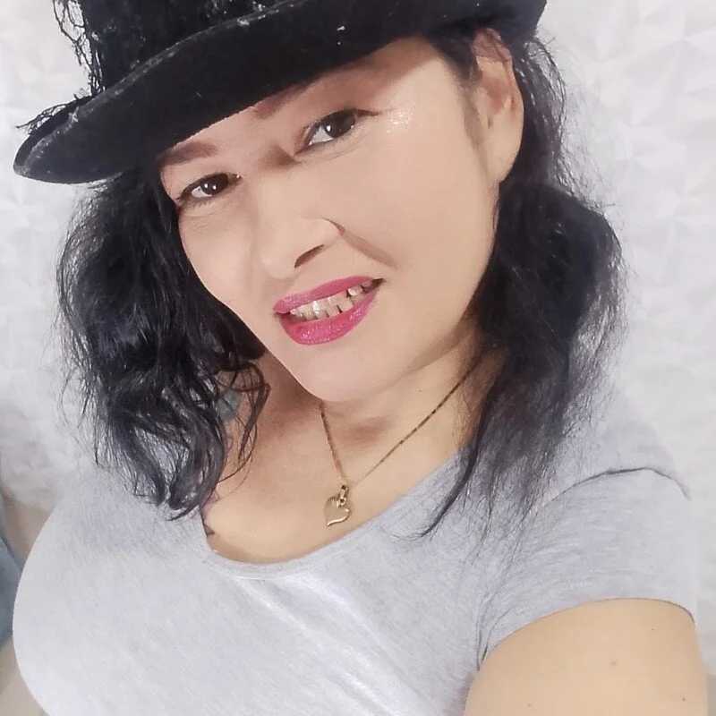 Nari_ — FansOnlyX creator profile