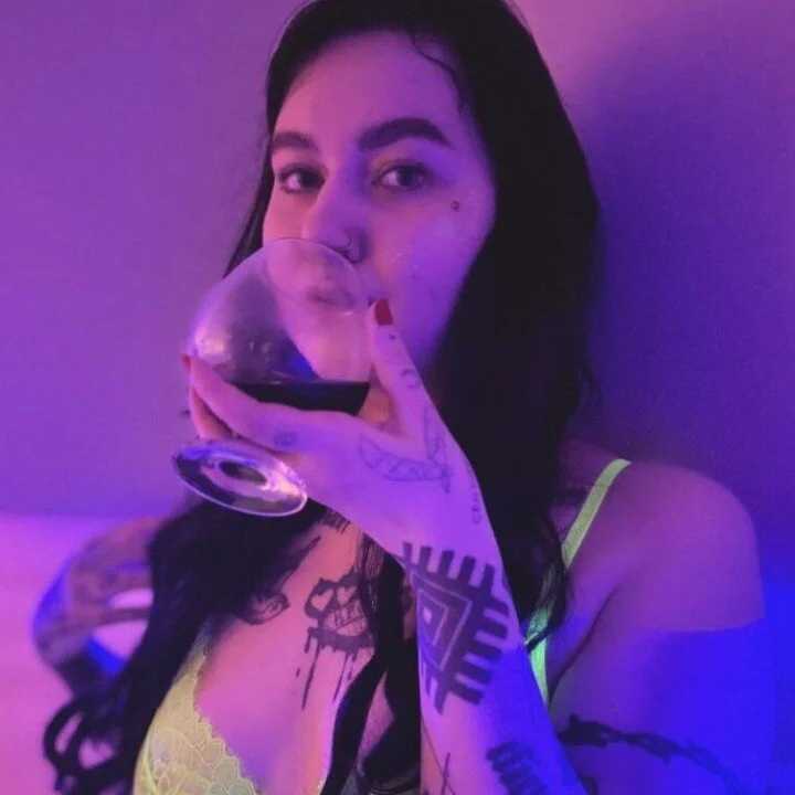 MoorderxDoll — FansOnlyX creator profile