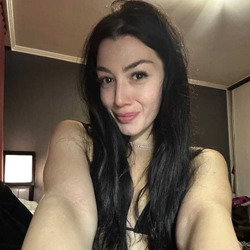MeghanRouge — FansOnlyX creator profile